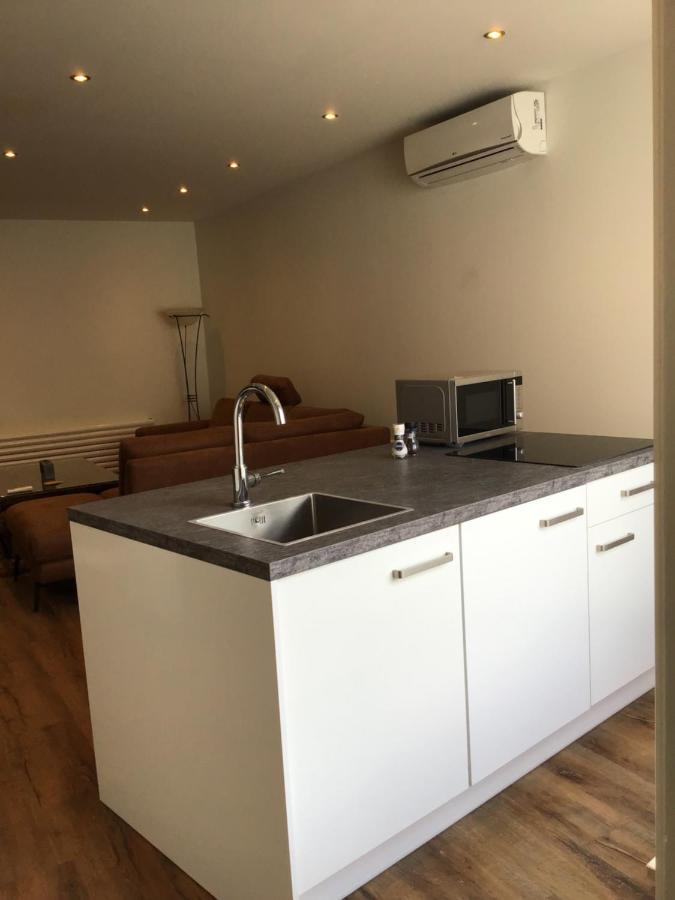 Chic Appartement In Sas Van Gent Exteriör bild
